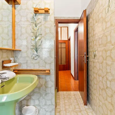 Bright Flat With Shared Garden Apartmán *