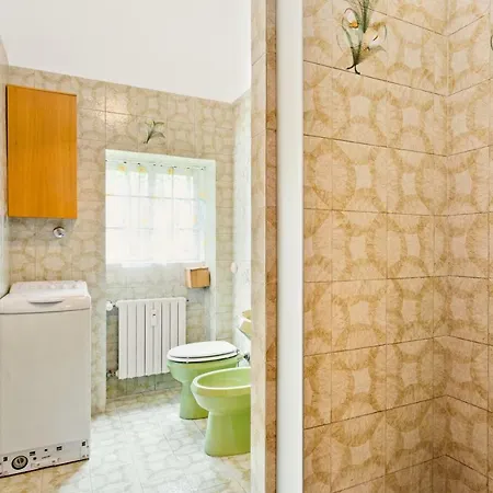 Διαμέρισμα Bright Flat With Shared Garden
